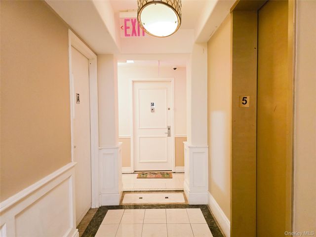63-36 99 Sreet 8C, Rego Park, NY 11374