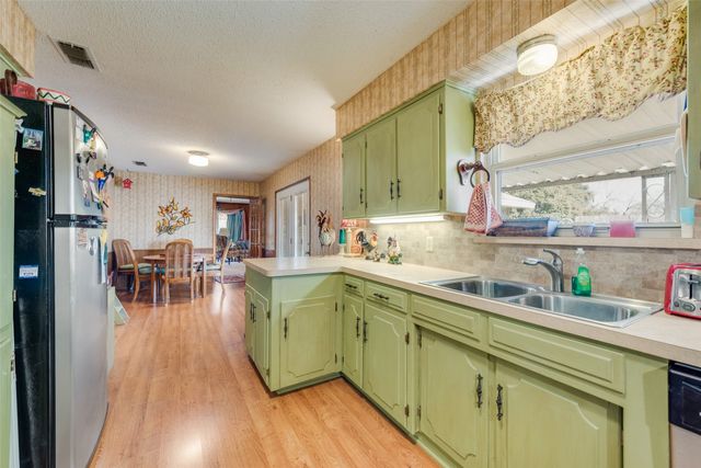 830 Mount Zion Road, Midlothian, TX 76065