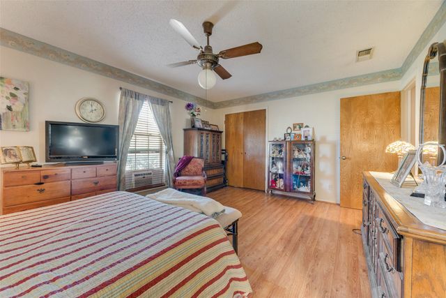 830 Mount Zion Road, Midlothian, TX 76065