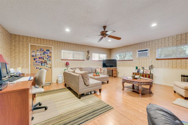 830 Mount Zion Road, Midlothian, TX 76065