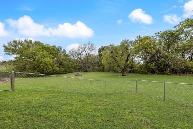 830 Mount Zion Road, Midlothian, TX 76065