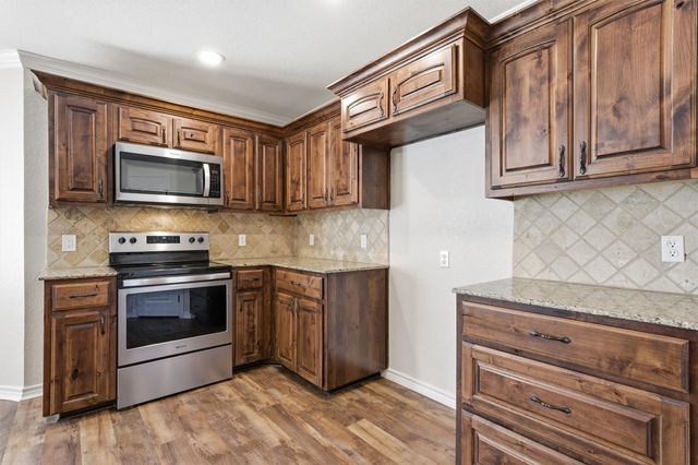 2505 Riders Way, Waco, TX 76712