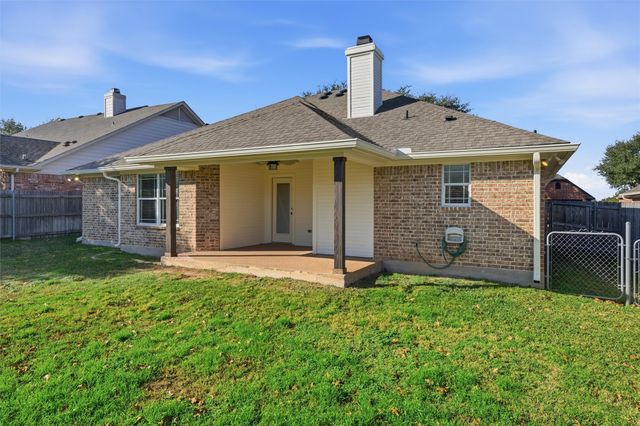 2505 Riders Way, Waco, TX 76712