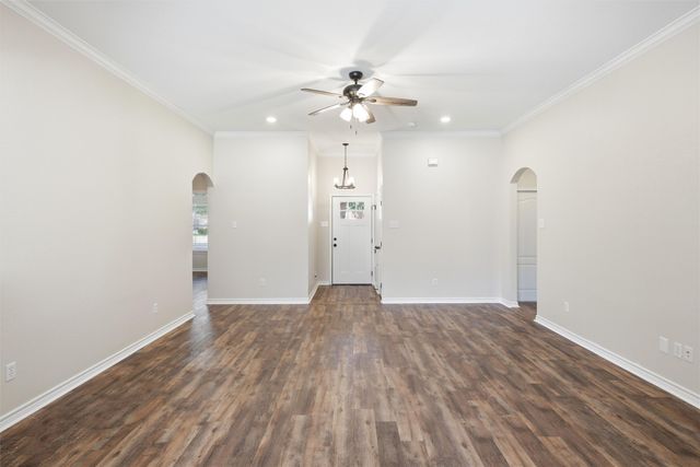 2505 Riders Way, Waco, TX 76712