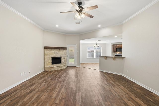 2505 Riders Way, Waco, TX 76712