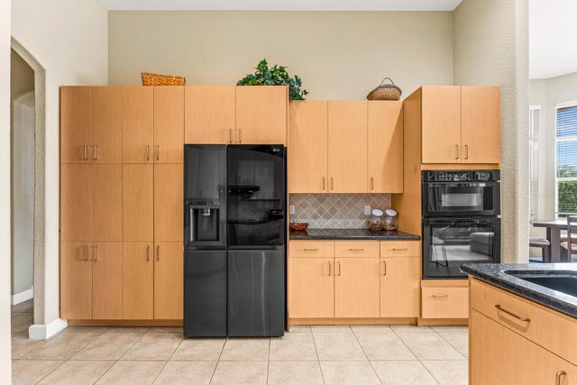 10487 Cypress Lakes Preserve Drive, Lake Worth, FL 33449