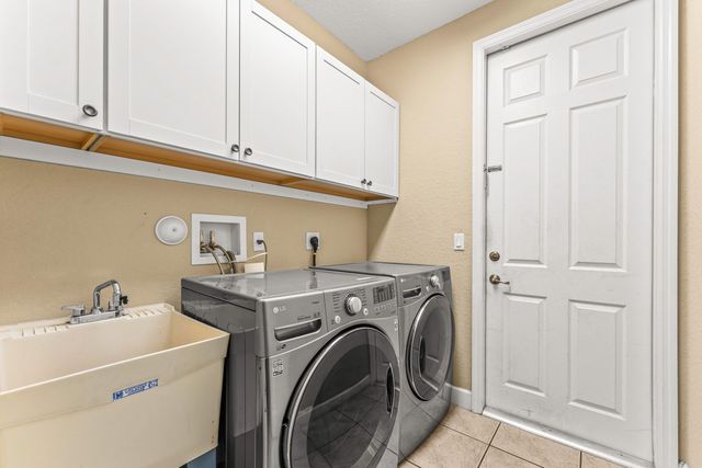 10487 Cypress Lakes Preserve Drive, Lake Worth, FL 33449