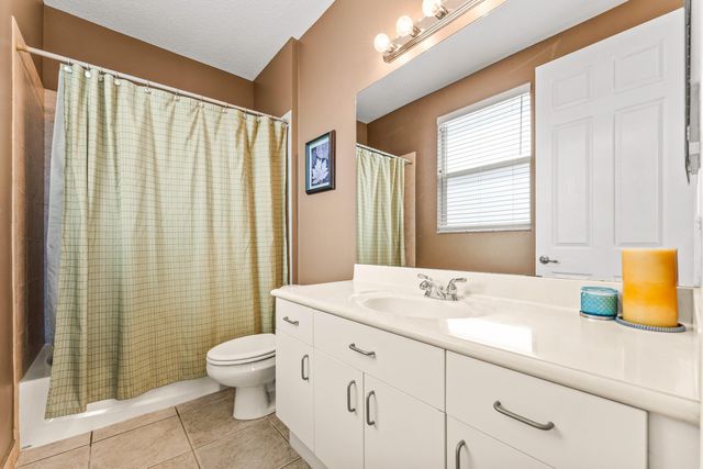 10487 Cypress Lakes Preserve Drive, Lake Worth, FL 33449