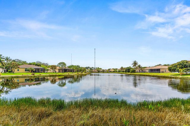 10487 Cypress Lakes Preserve Drive, Lake Worth, FL 33449