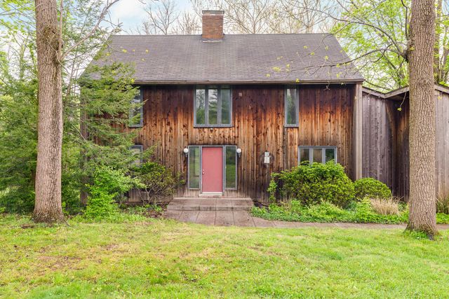 1484 Carriage Road, Powell, OH 43065