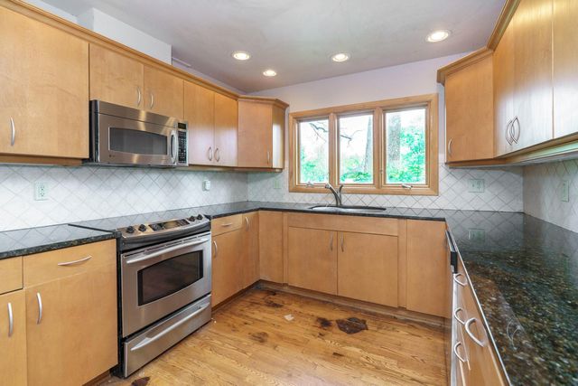1484 Carriage Road, Powell, OH 43065