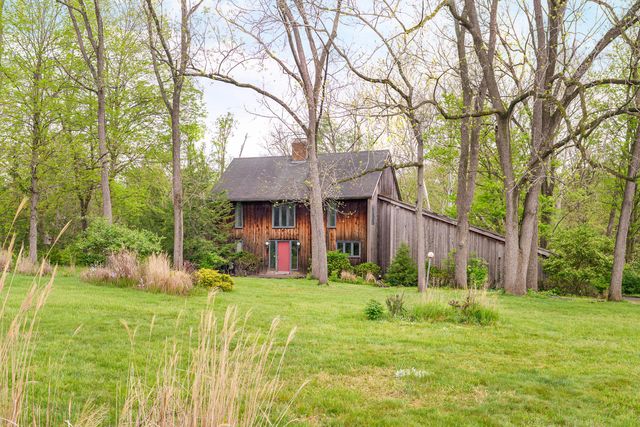 1484 Carriage Road, Powell, OH 43065