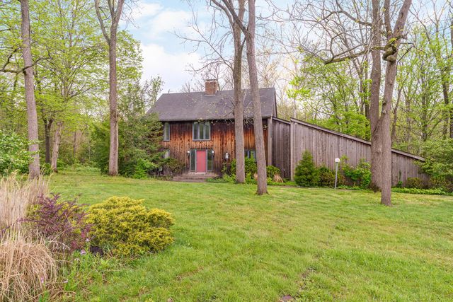 1484 Carriage Road, Powell, OH 43065