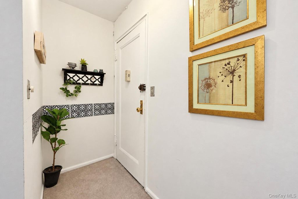517 Riverdale Avenue 2H, Yonkers, NY 10705 — photo 3