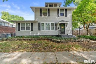 517 W CEDAR Street, Springfield, IL 62704
