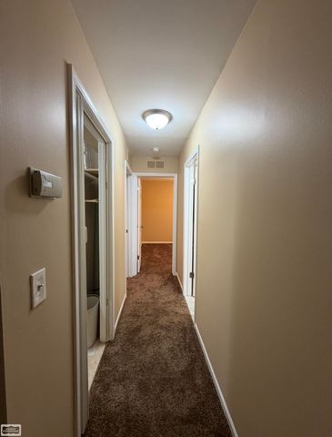 35401 Hickory Woods Lane, Clinton Twp, MI 48035