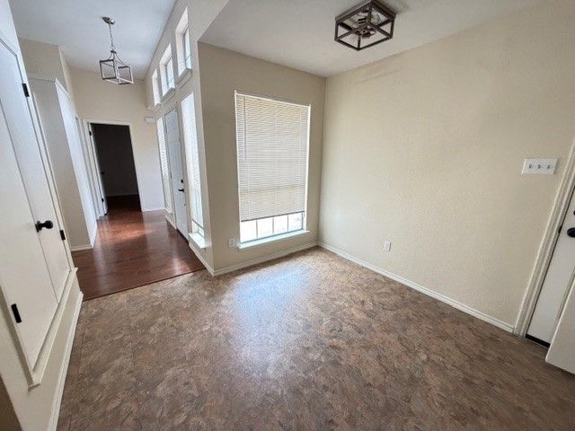 5305 Manhassett Drive, Arlington, TX 76018