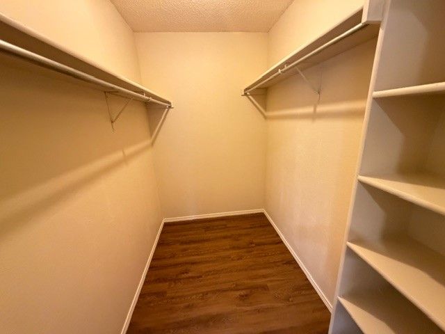 5305 Manhassett Drive, Arlington, TX 76018