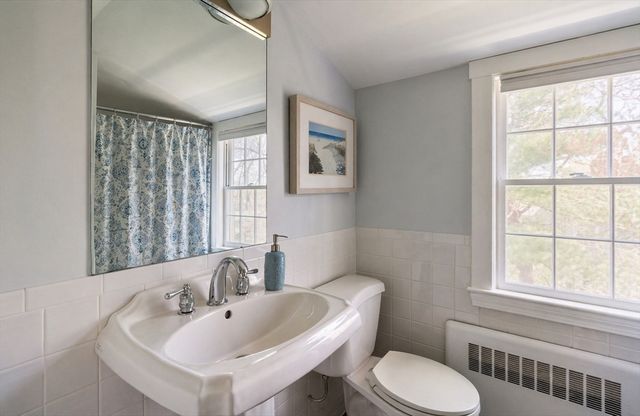 22 Standish Rd, Wellesley, MA 02481