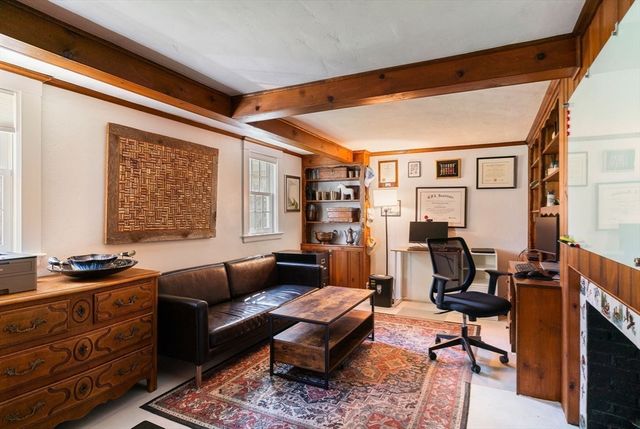 22 Standish Rd, Wellesley, MA 02481