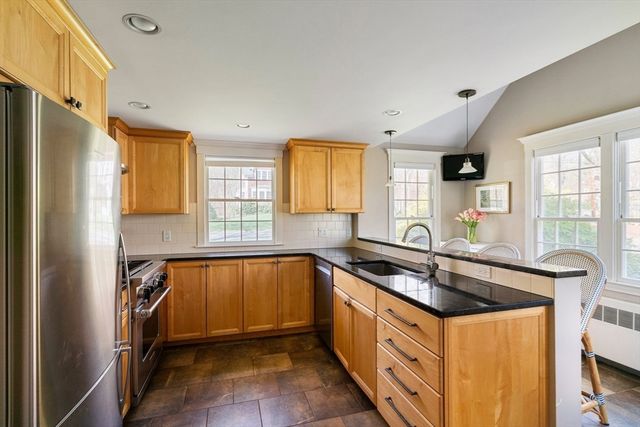 22 Standish Rd, Wellesley, MA 02481