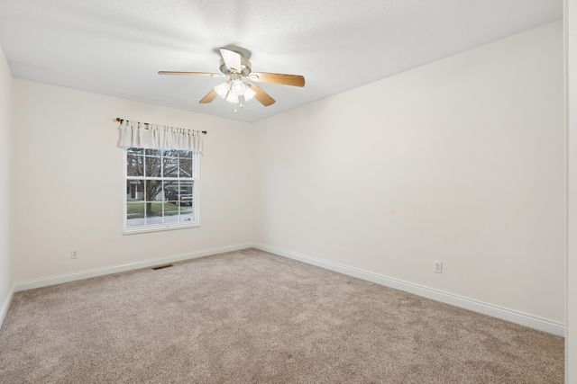 2315 E 57th Street, Davenport, IA 52807