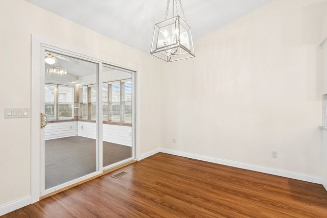 2315 E 57th Street, Davenport, IA 52807