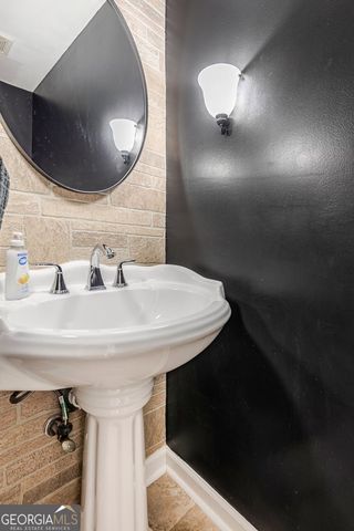 2940 Lexington Trace Drive, Smyrna, GA 30080