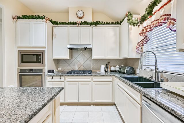 3033 Broadhaven Drive, Texas City, TX 77568