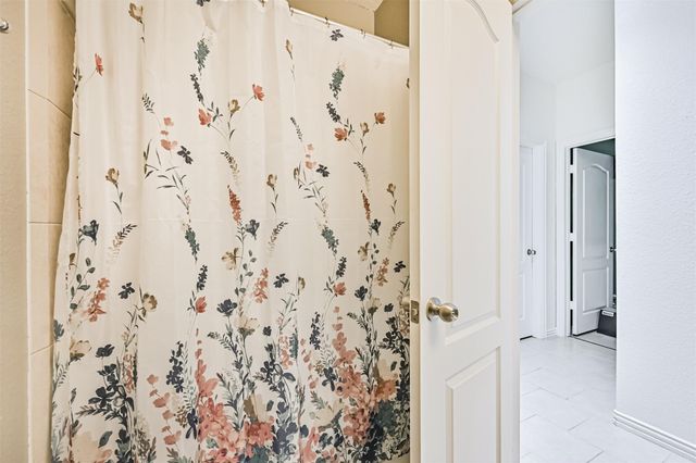 3033 Broadhaven Drive, Texas City, TX 77568