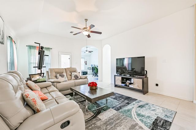 3033 Broadhaven Drive, Texas City, TX 77568