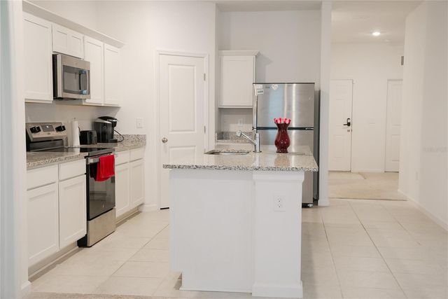 870 BALLANTYNE DR, Lake Wales, FL 33898