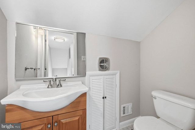 13102 MIDWAY AVE, Rockville, MD 20851