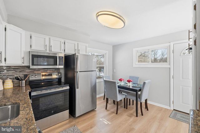 13102 MIDWAY AVE, Rockville, MD 20851