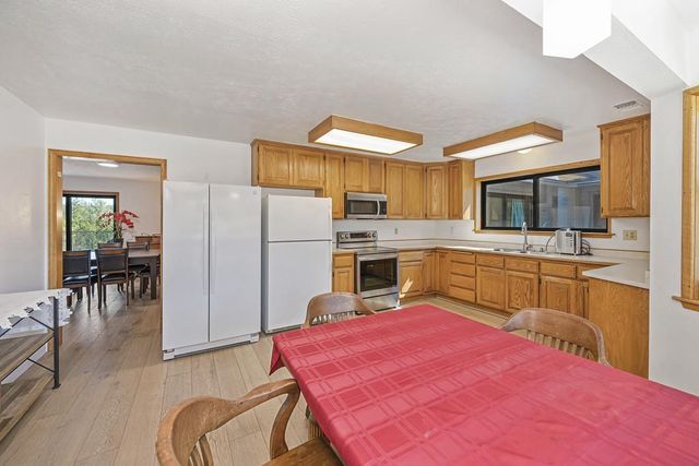 2831 Derrick Dr, Greenwood, CA 95635