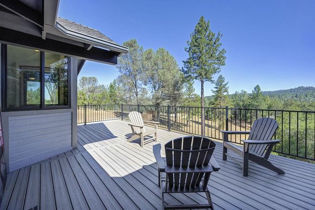 2831 Derrick Dr, Greenwood, CA 95635