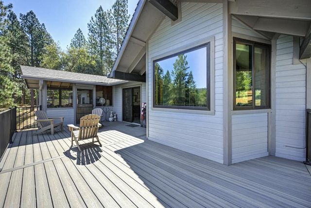 2831 Derrick Dr, Greenwood, CA 95635