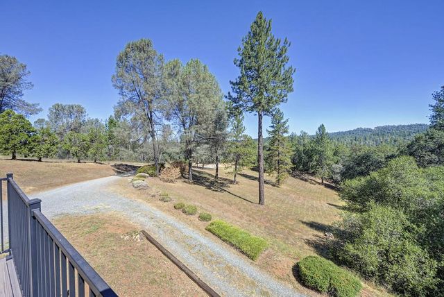 2831 Derrick Dr, Greenwood, CA 95635
