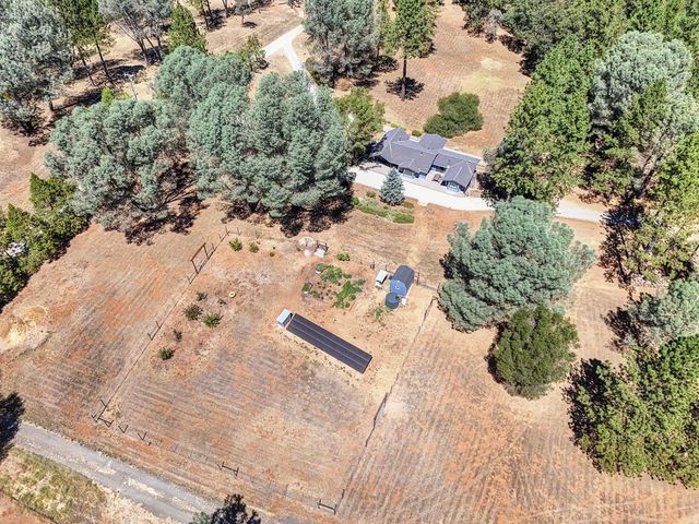2831 Derrick Dr, Greenwood, CA 95635