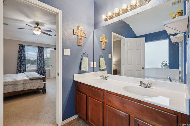 2854 oakdell, New Braunfels, TX 78130