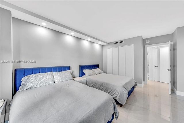 9801 Collins Avenue 5U, Bal Harbour, FL 33154