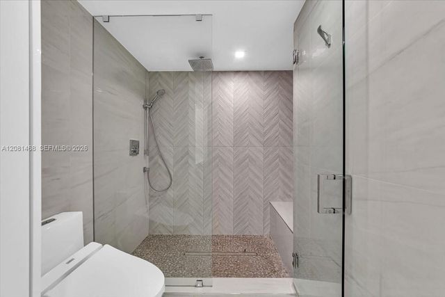 9801 Collins Avenue 5U, Bal Harbour, FL 33154
