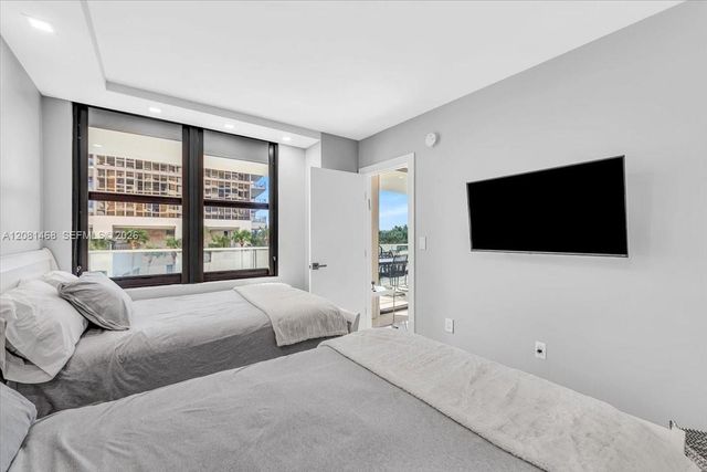 9801 Collins Avenue 5U, Bal Harbour, FL 33154