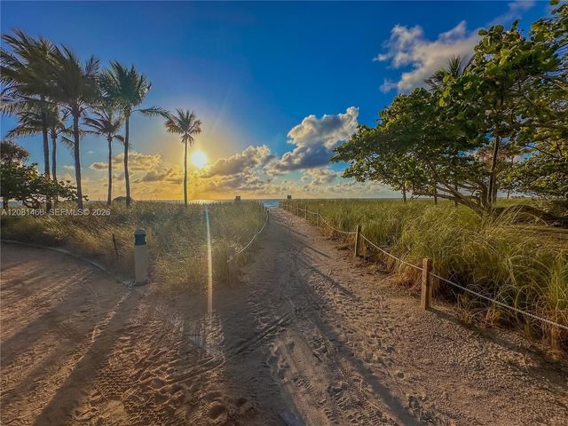 9801 Collins Avenue 5U, Bal Harbour, FL 33154