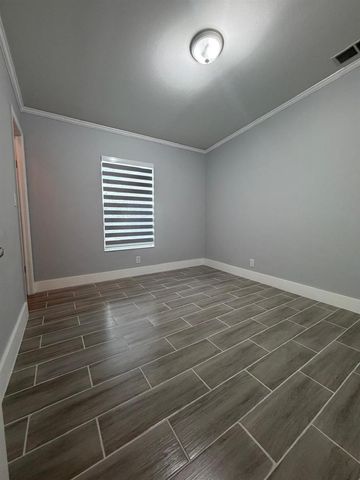 4165 3rd Court, Atlantis, FL 33462