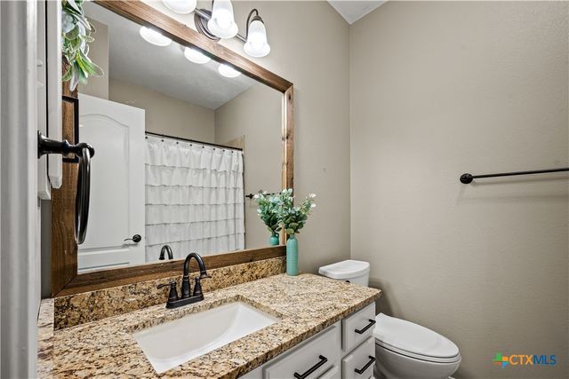 1121 Cypress Cove Road, Spring Branch, TX 78070