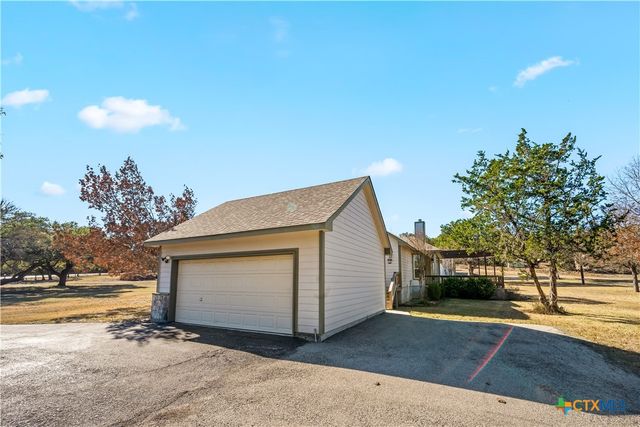 1121 Cypress Cove Road, Spring Branch, TX 78070