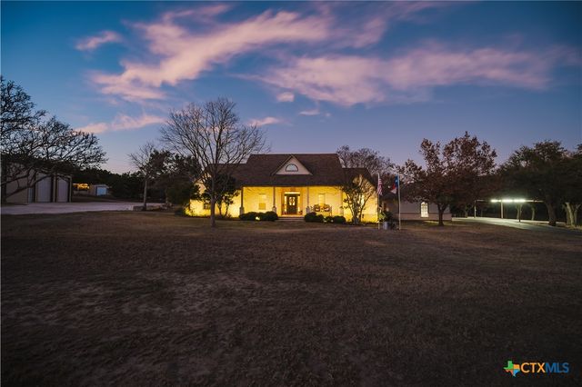 1121 Cypress Cove Road, Spring Branch, TX 78070