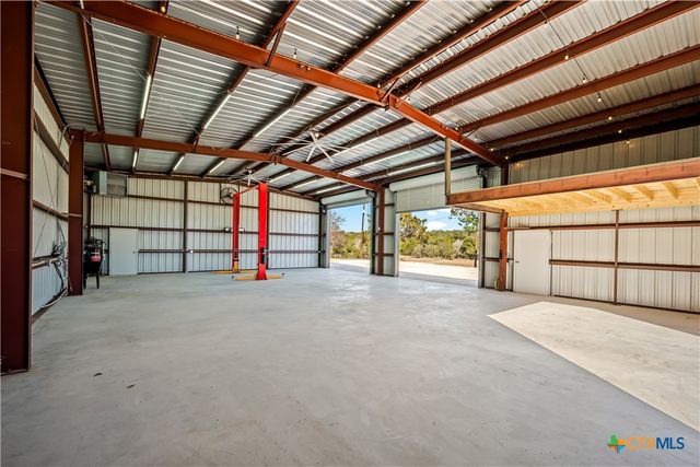 1121 Cypress Cove Road, Spring Branch, TX 78070