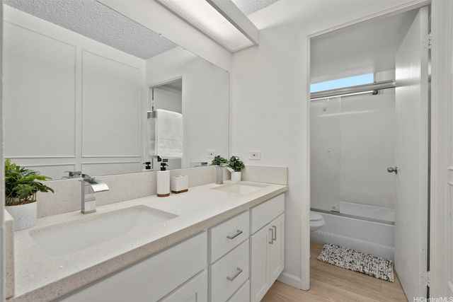 98-500 Koauka Loop 2H, Aiea, HI 96701